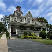 Lunenburg Inn